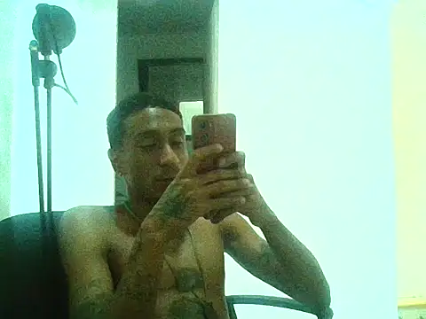 Snapshot of mellow_smoke chatting on 04/08/26, 06:19 mellow smoke online show from 04/08/26, 06:19