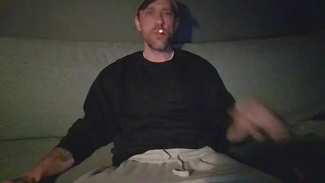 Snapshot of Stock-Holmes chatting on 11/01/25, 03:08 Stock-Holmes online show from 11/01/25, 03:08