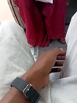 Snapshot of Aayankhan99 chatting on 11/24/25, 07:52 Aayankhan99 online show from 11/24/25, 07:52