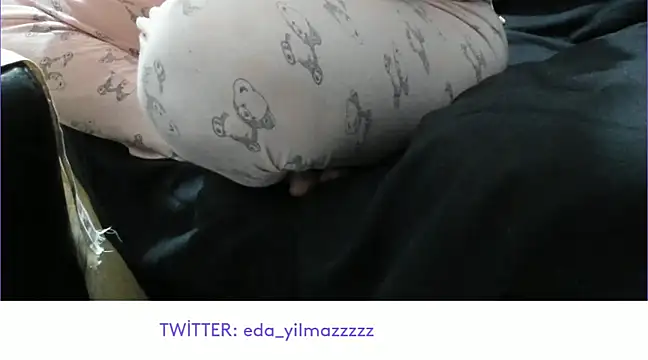 Snapshot of sexy_modelll chatting on 03/04/25, 02:06 sexy modelll online show from 03/04/25, 02:06