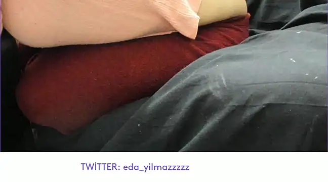 Snapshot of sexy_modelll chatting on 03/08/25, 01:57 sexy modelll online show from 03/08/25, 01:57