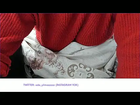 Snapshot of sexy_modelll chatting on 11/15/25, 12:02 sexy modelll online show from 11/15/25, 12:02