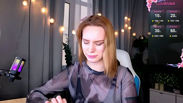 Snapshot of Ramona___ chatting on 12/28/24, 09:31 Ramona online show from 12/28/24, 09:31