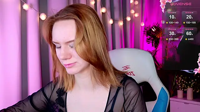 Snapshot of Ramona___ chatting on 01/04/25, 05:37 Ramona online show from 01/04/25, 05:37