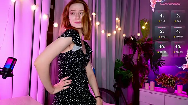 Snapshot of Ramona___ chatting on 01/09/25, 05:34 Ramona online show from 01/09/25, 05:34