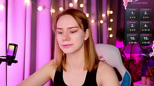 Snapshot of Ramona___ chatting on 01/15/25, 05:29 Ramona online show from 01/15/25, 05:29