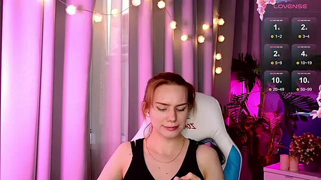 Snapshot of Ramona___ chatting on 01/16/25, 09:27 Ramona online show from 01/16/25, 09:27