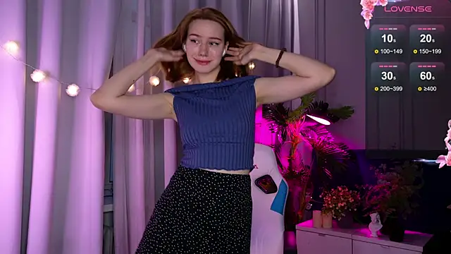 Snapshot of Ramona___ chatting on 01/25/25, 06:23 Ramona online show from 01/25/25, 06:23