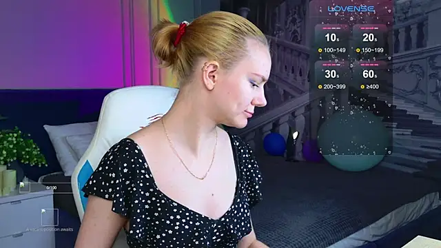 Snapshot of Ramona___ chatting on 12/03/25, 06:21 Ramona online show from 12/03/25, 06:21