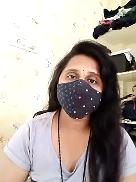 Snapshot of Indiantina chatting on 11/19/25, 08:25 Indiantina online show from 11/19/25, 08:25