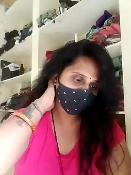 Snapshot of Indiantina chatting on 11/20/25, 10:37 Indiantina online show from 11/20/25, 10:37