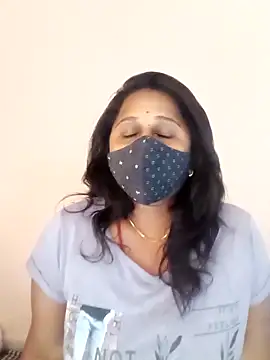 Snapshot of Indiantina chatting on 03/05/26, 10:33 Indiantina online show from 03/05/26, 10:33