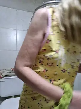 1Sweetnina online show from 12/04/25, 12:42