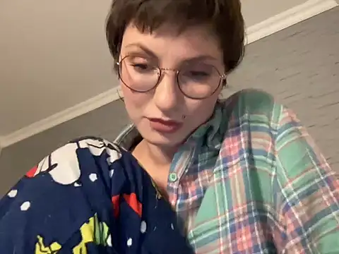 -CatchMe- online show from 12/16/25, 10:15