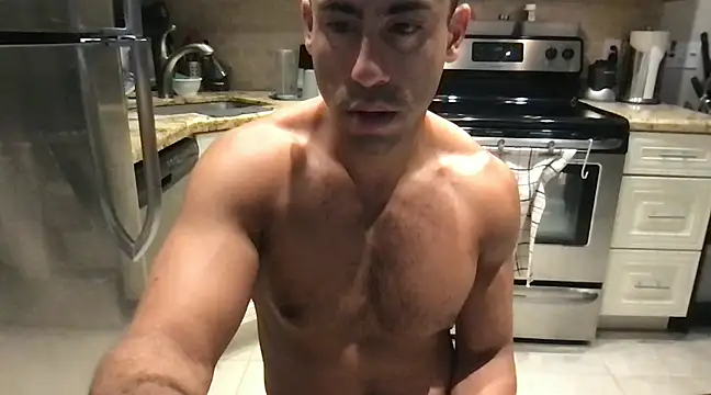 Snapshot of BigGuyMuscle chatting on 02/27/25, 06:42 BigGuyMuscle online show from 02/27/25, 06:42