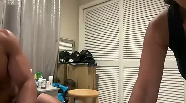 Snapshot of BigGuyMuscle chatting on 03/05/25, 06:01 BigGuyMuscle online show from 03/05/25, 06:01