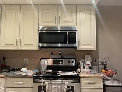 Snapshot of BigGuyMuscle chatting on 03/06/25, 05:11 BigGuyMuscle online show from 03/06/25, 05:11