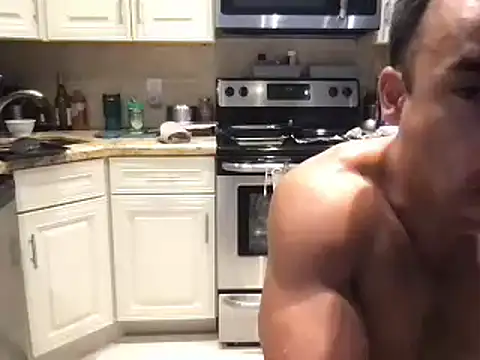 Snapshot of BigGuyMuscle chatting on 03/12/25, 10:17 BigGuyMuscle online show from 03/12/25, 10:17