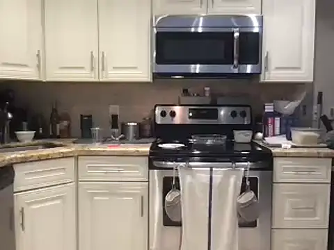 Snapshot of BigGuyMuscle chatting on 03/13/25, 04:01 BigGuyMuscle online show from 03/13/25, 04:01