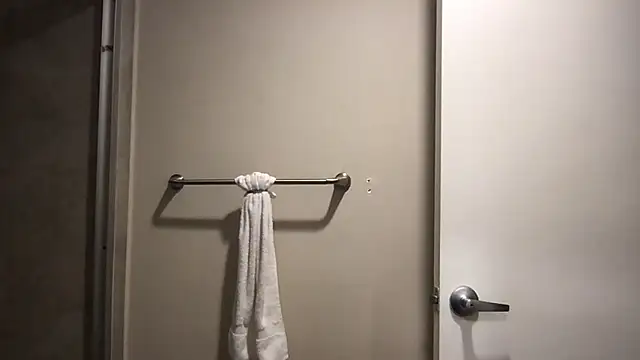 Snapshot of BigGuyMuscle chatting on 09/11/25, 12:00 BigGuyMuscle online show from 09/11/25, 12:00