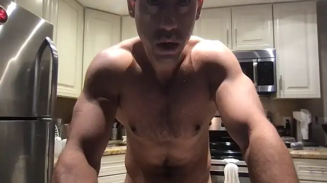 Snapshot of BigGuyMuscle chatting on 11/12/25, 09:03 BigGuyMuscle online show from 11/12/25, 09:03