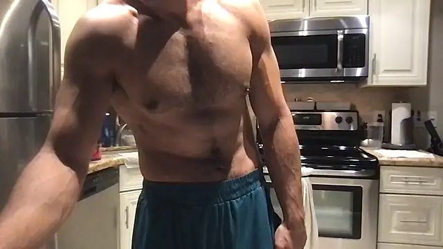 Snapshot of BigGuyMuscle chatting on 12/05/25, 02:42 BigGuyMuscle online show from 12/05/25, 02:42