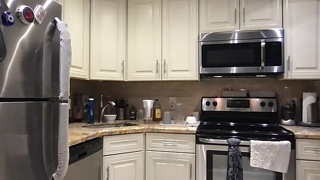 BigGuyMuscle online show from 02/04/26, 01:33