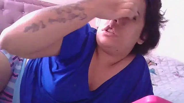 Snapshot of annarose19 chatting on 12/03/25, 05:00 annarose19 online show from 12/03/25, 05:00