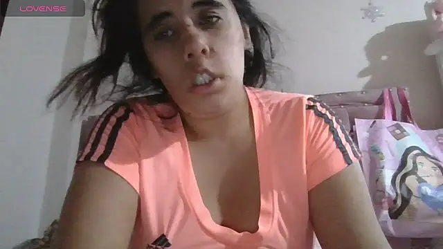 Snapshot of annarose19 chatting on 07/02/26, 03:23 annarose19 online show from 07/02/26, 03:23