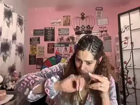 latinacubana online show from 01/23/25, 01:30