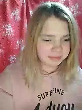 Snapshot of Zuli_Kiska chatting on 12/27/24, 07:57 Zuli Kiska online show from 12/27/24, 07:57