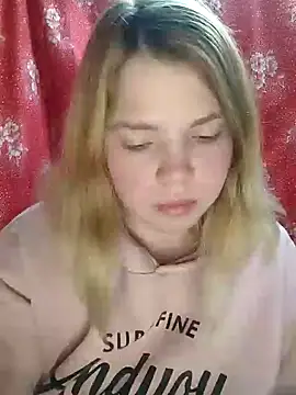 Snapshot of Zuli_Kiska chatting on 01/11/25, 08:54 Zuli Kiska online show from 01/11/25, 08:54