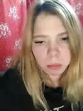 Snapshot of Zuli_Kiska chatting on 02/04/25, 08:38 Zuli Kiska online show from 02/04/25, 08:38