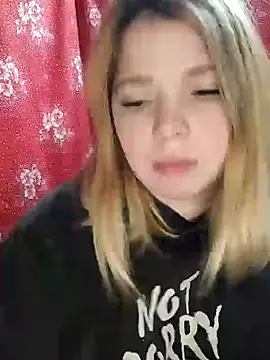 Snapshot of Zuli_Kiska chatting on 02/11/25, 08:31 Zuli Kiska online show from 02/11/25, 08:31