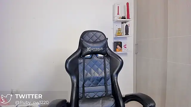 RubiOberli online show from 03/13/25, 06:37