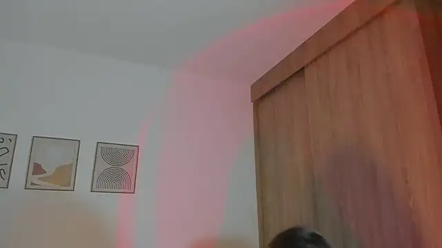 iriswest  online show from 02/12/25, 04:23