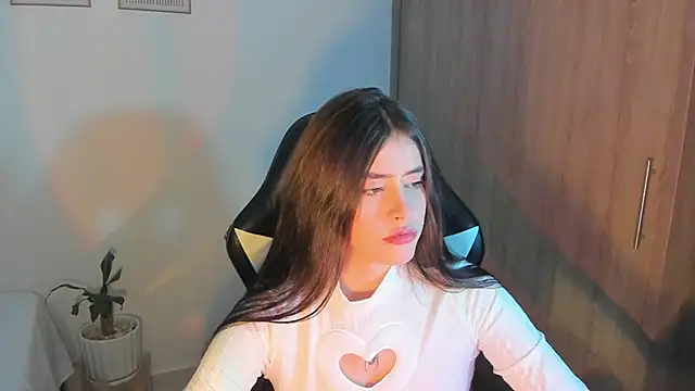 iriswest  online show from 02/13/25, 02:34