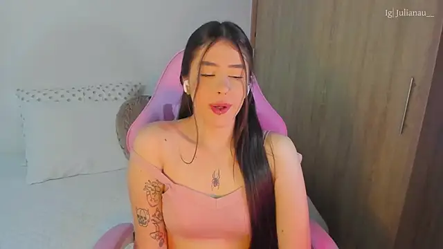 iriswest  online show from 03/13/25, 02:16