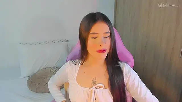 iriswest  online show from 03/15/25, 11:17