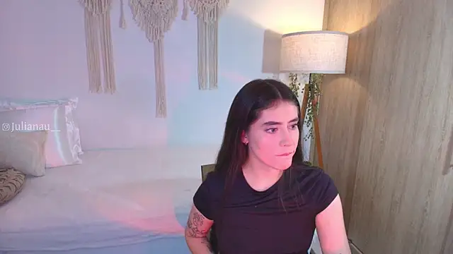 iriswest  online show from 11/19/25, 12:10