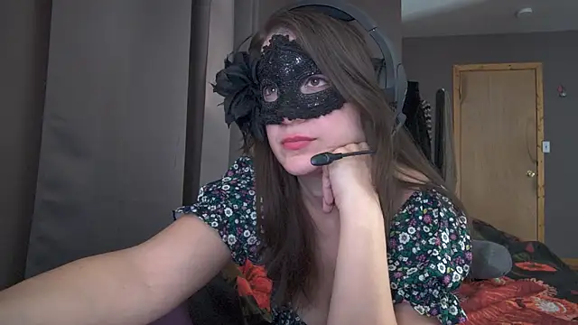 missteriousbelle online show from 11/17/25, 11:43