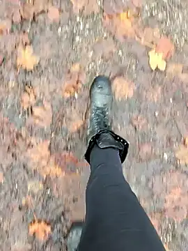 beauty-of-pain online show from 11/25/25, 09:53