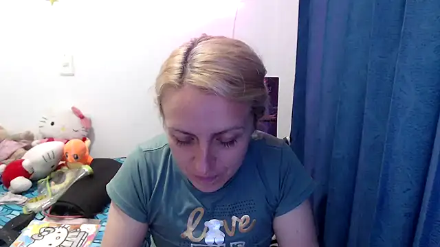 Snapshot of kittykalor09 chatting on 12/12/24, 05:10 kittykalor09 online show from 12/12/24, 05:10