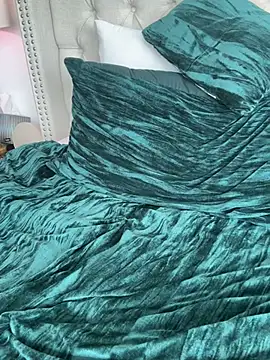 LoveLillyy online show from 02/10/25, 10:19