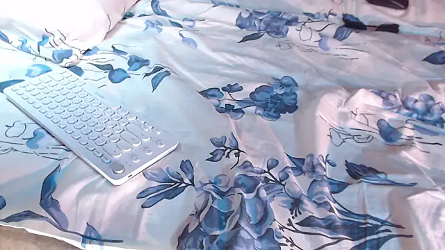 Q T pie online show from 01/10/25, 02:35