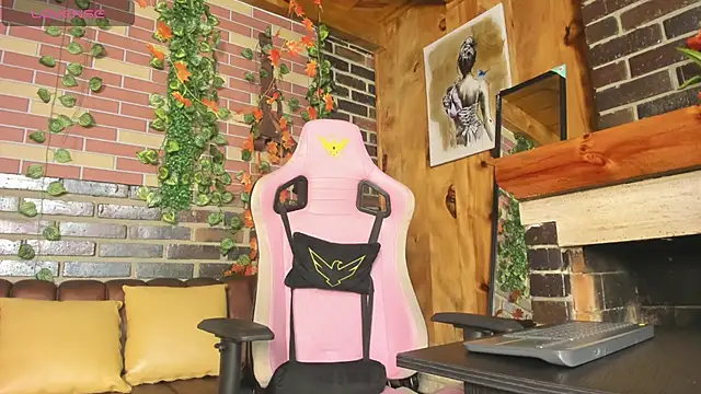 danaythamara1 online show from 03/13/25, 08:43