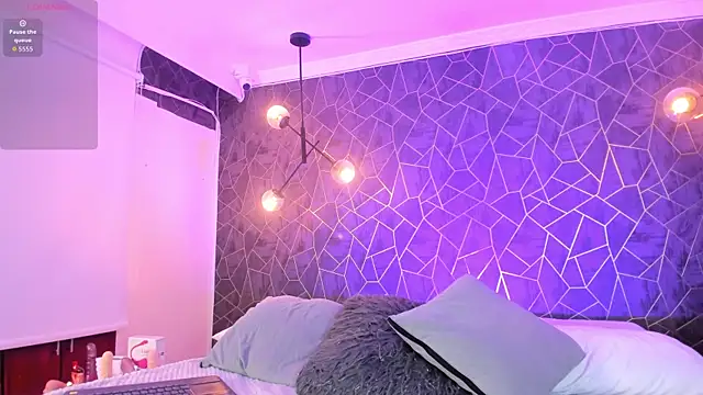 danaythamara1 online show from 11/13/25, 09:36