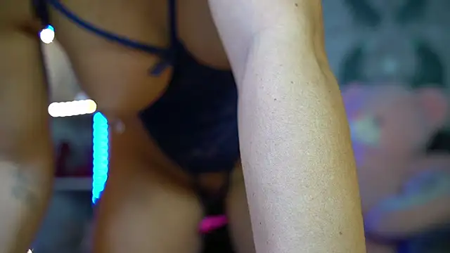 Snapshot of anneswhite chatting on 03/31/26, 04:02 anneswhite online show from 03/31/26, 04:02