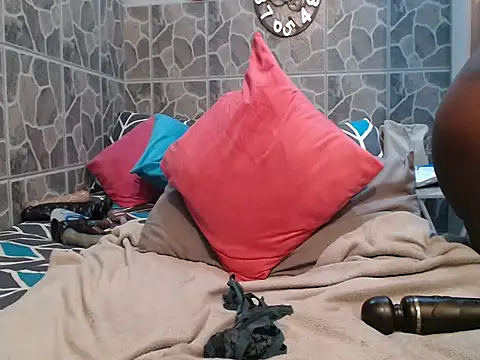 Snapshot of THREEHOLESPLEASURE99 chatting on 04/06/26, 07:20 THREEHOLESPLEASURE99 online show from 04/06/26, 07:20