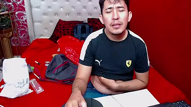 shannentrans online show from 11/29/25, 12:24